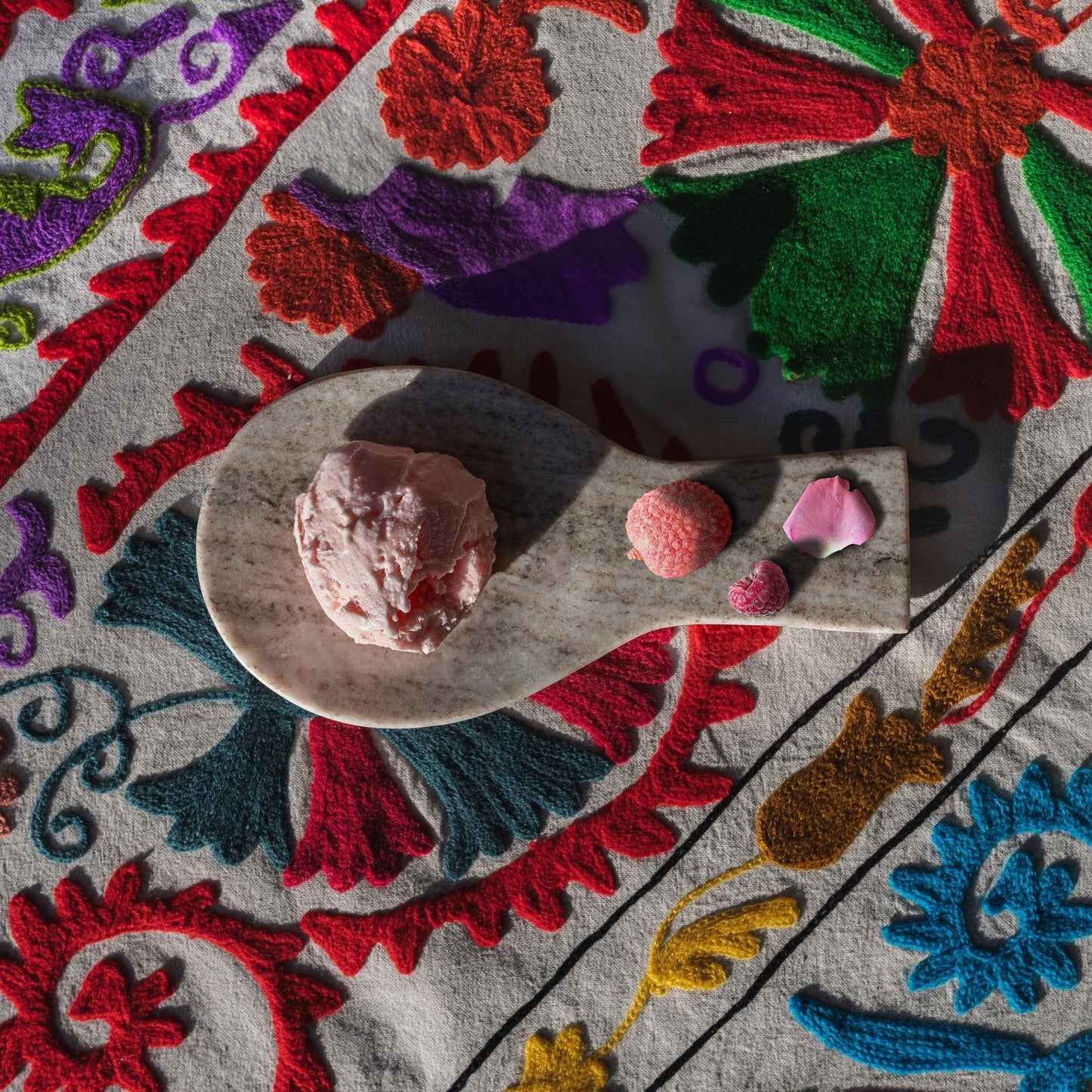 Glace Libanaise Artisanale Framboise, Rose, Litchi